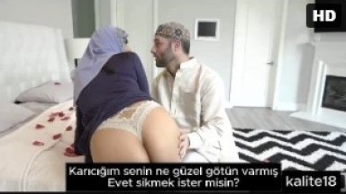 Türbanlı karısıyla ilk defa sikişiyorlar - Türbanlı porno
