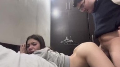 Üniversiteli kız pornosu - Yurtta sikiş videosu